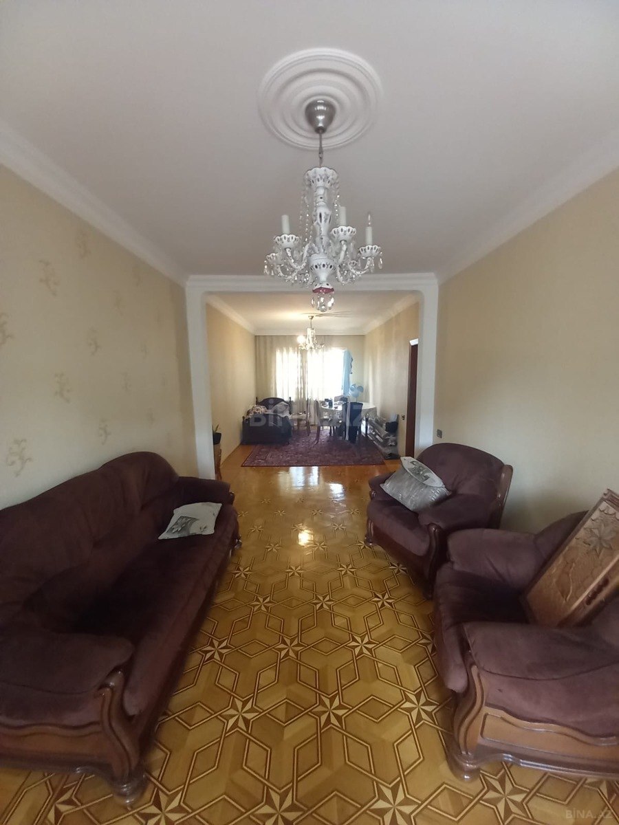 4 otaqlı köhnə tikili 120 m², Binəqədi r. - əsas şəkil