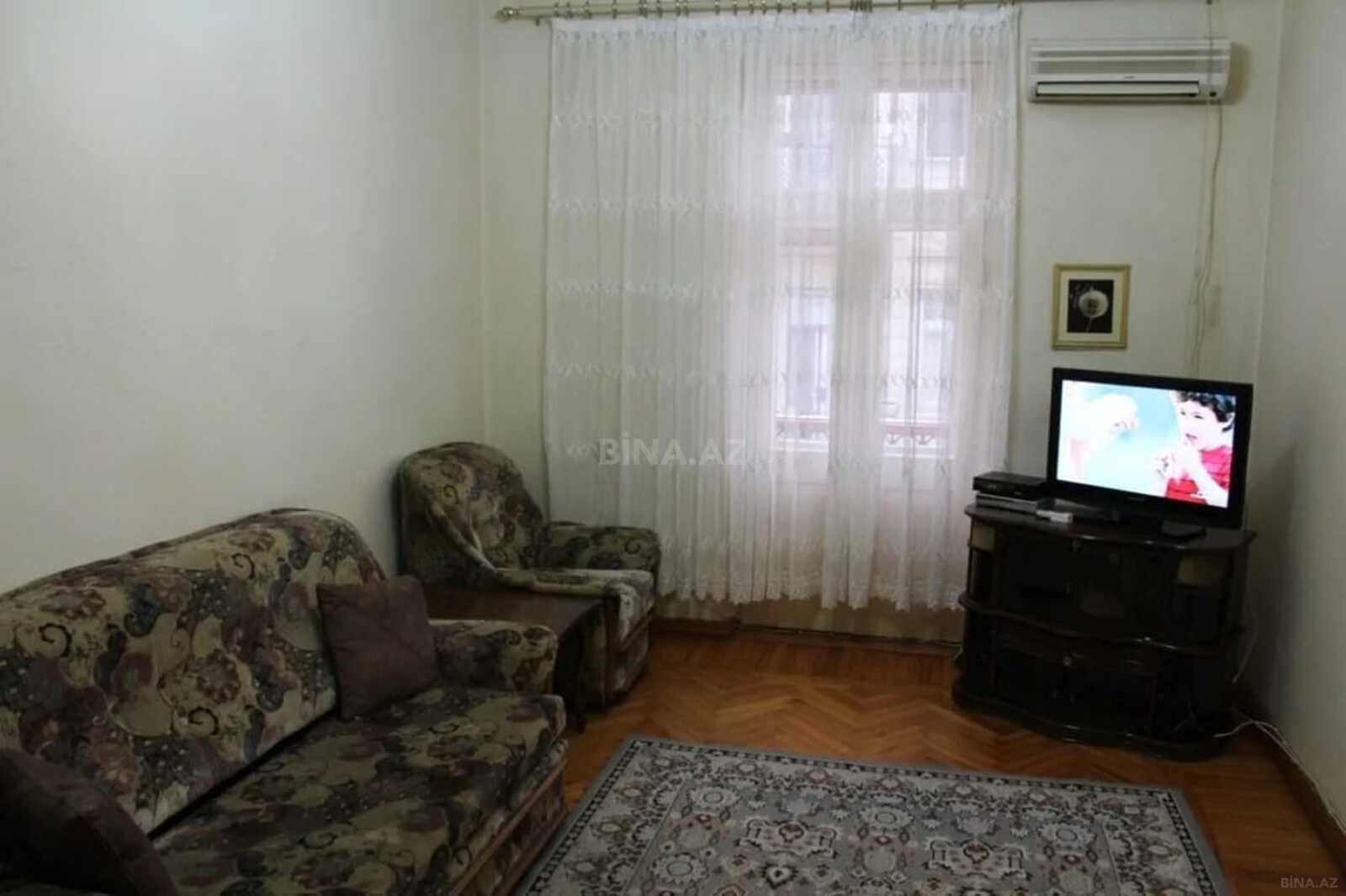 2 otaqlı köhnə tikili 60 m², Sahil m. - şəkil 2