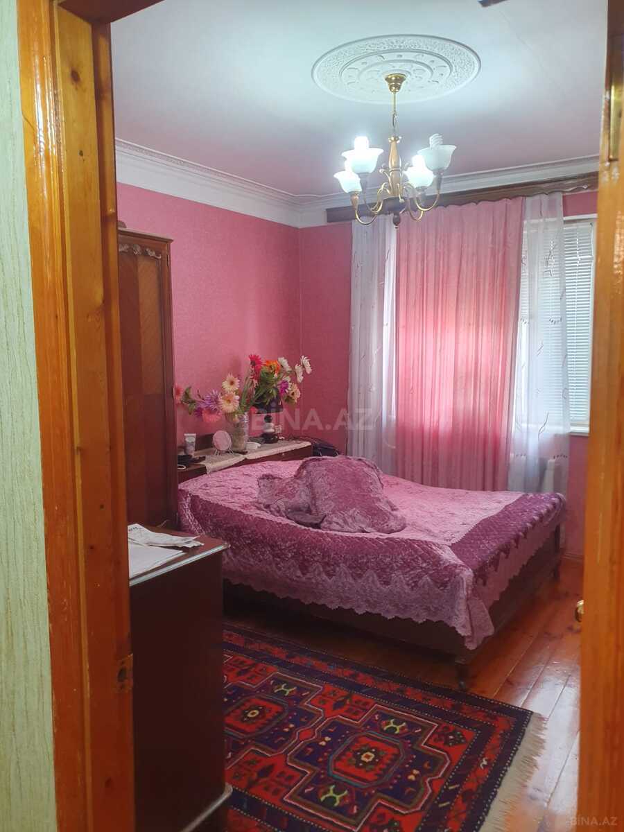 2 otaqlı köhnə tikili 55 m², Badamdar q.