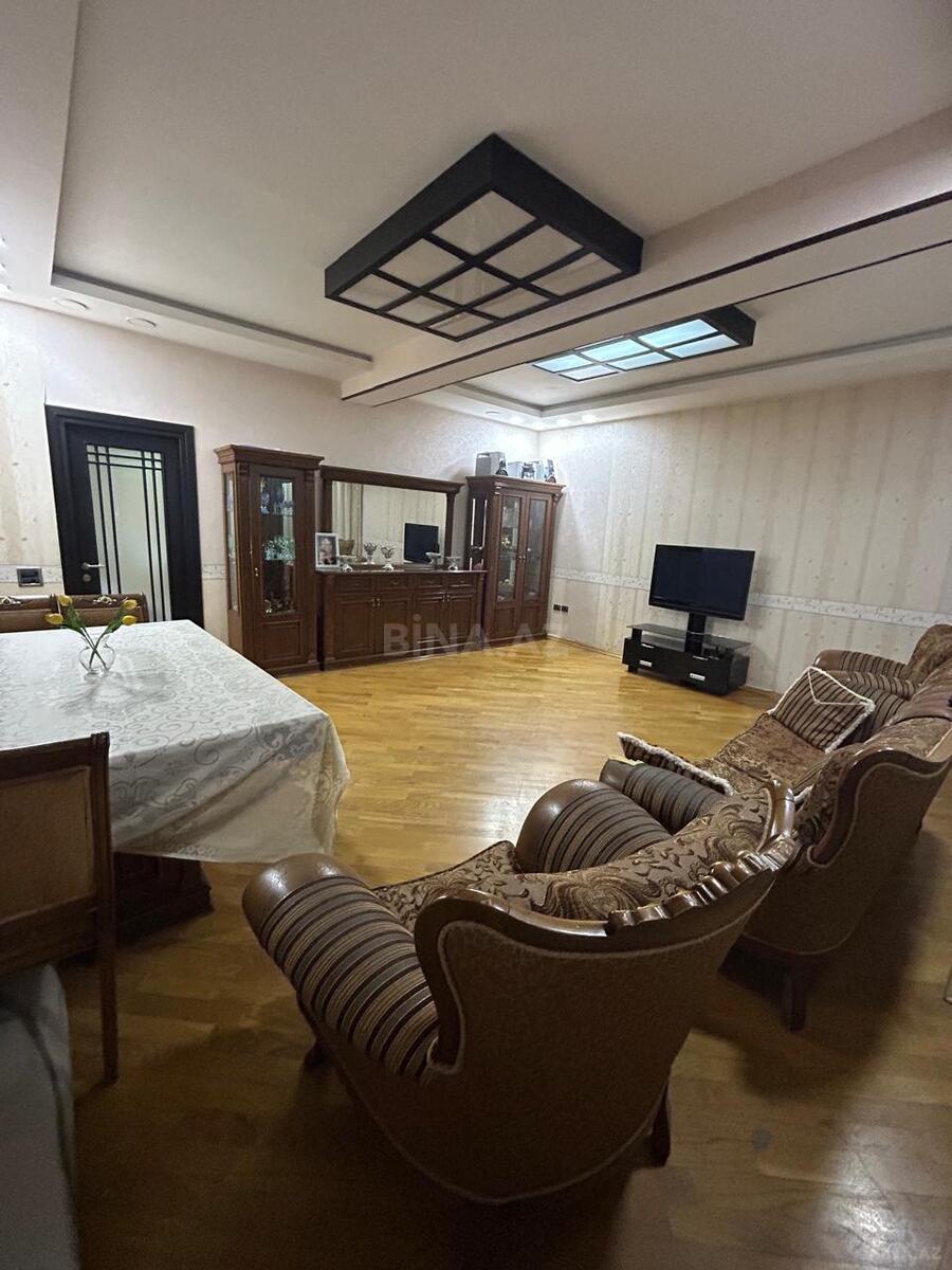 3 otaqlı yeni tikili 115 m², Şah İsmayıl Xətai m.