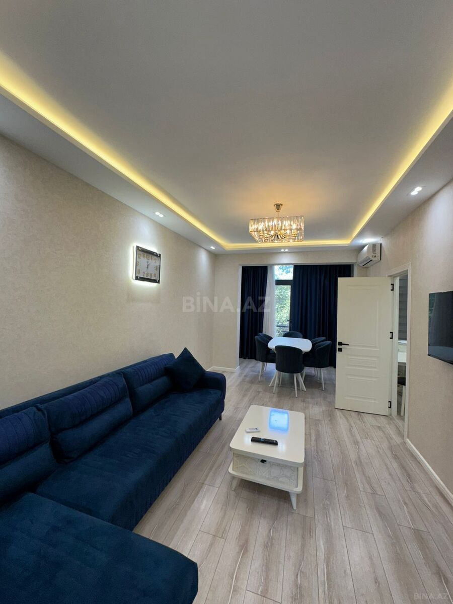 2 otaqlı köhnə tikili 60 m², Memar Əcəmi m.