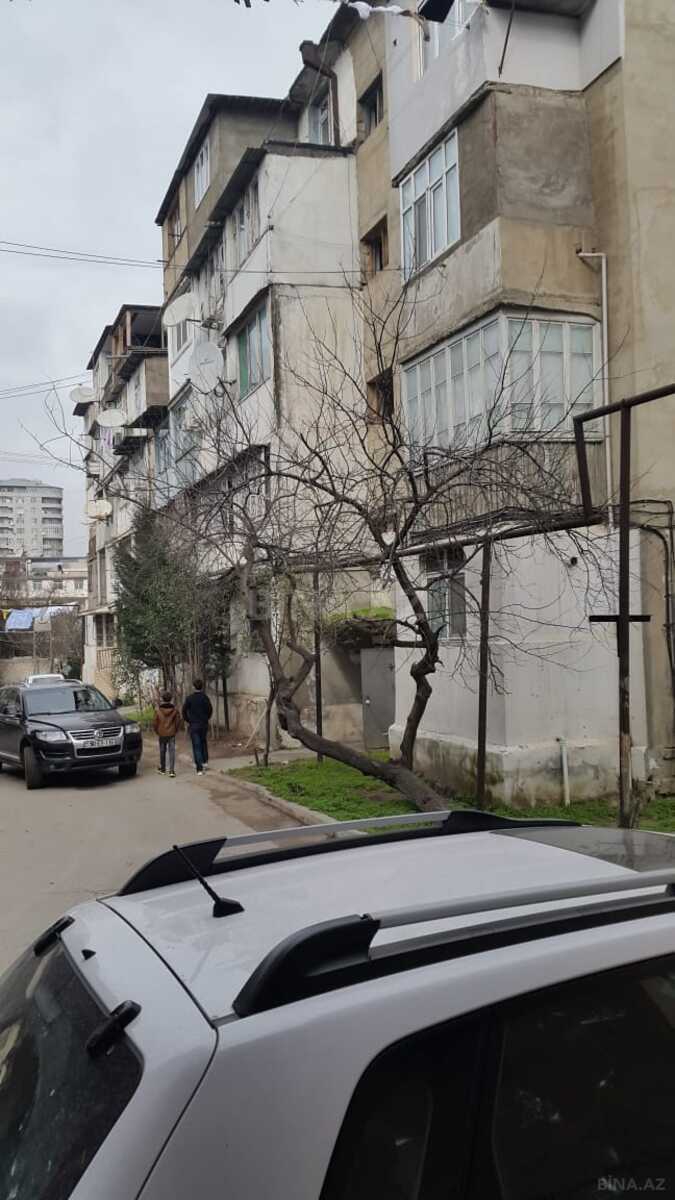 1 otaqlı köhnə tikili 31 m², İnşaatçılar m.
