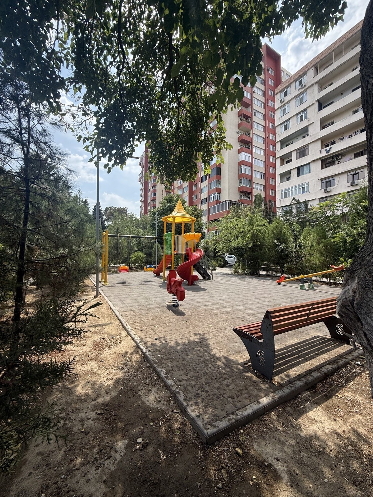 4 otaqlı köhnə tikili 125 m², Neftçilər m.