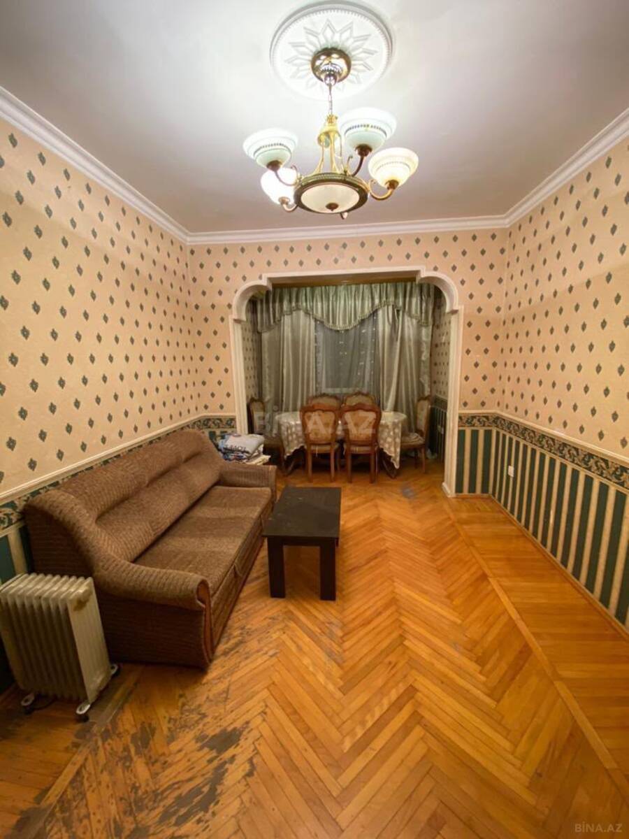 2 otaqlı köhnə tikili 50 m², Memar Əcəmi m.