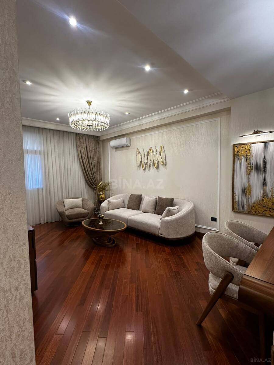 Satılır 3 otaqlı yeni tikili 100 m², Bakmil m.