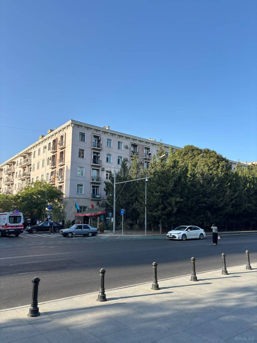 3 otaqlı köhnə tikili 99 m², 28 May m. - əsas şəkil