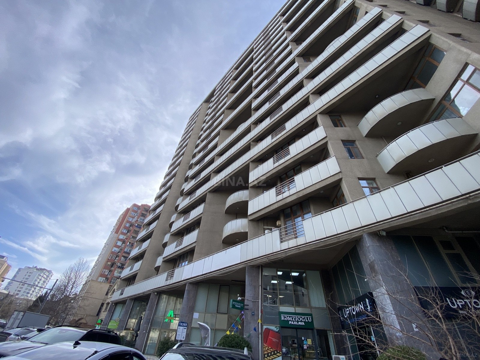 3 otaqlı yeni tikili 140 m², Elmlər Akademiyası m. - şəkil 2