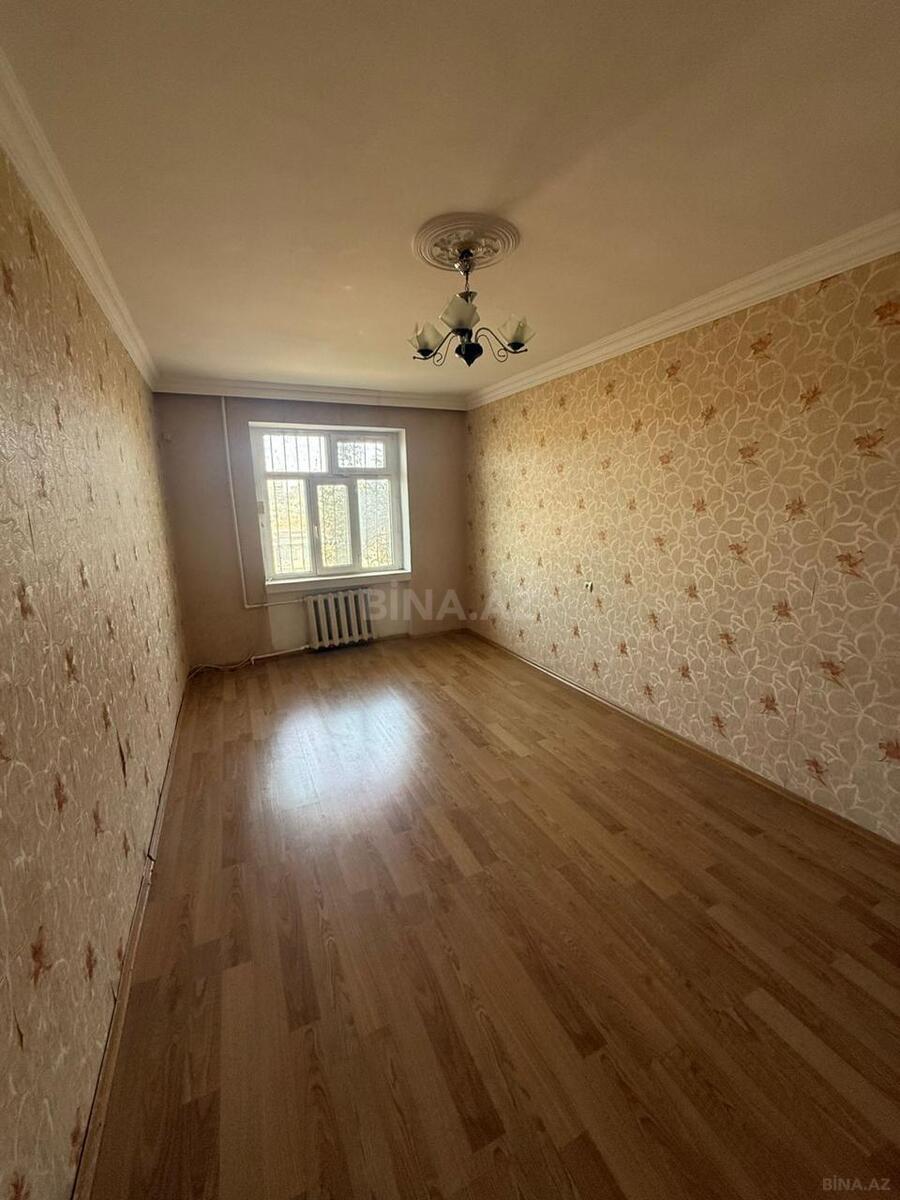 2 otaqlı köhnə tikili 60 m², Yeni Günəşli q. - şəkil 2