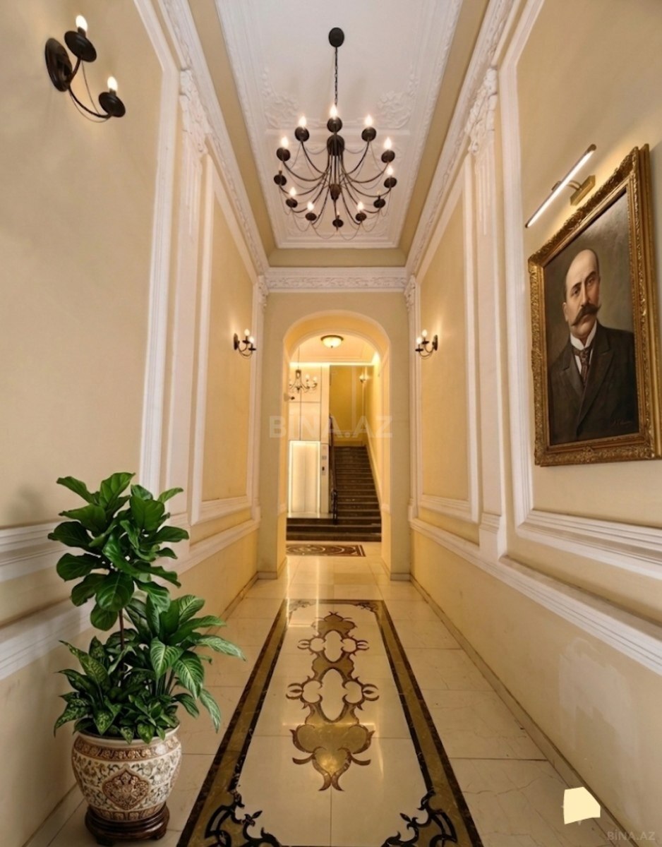 Satılır 3 otaqlı köhnə tikili 98 m², Sahil m.