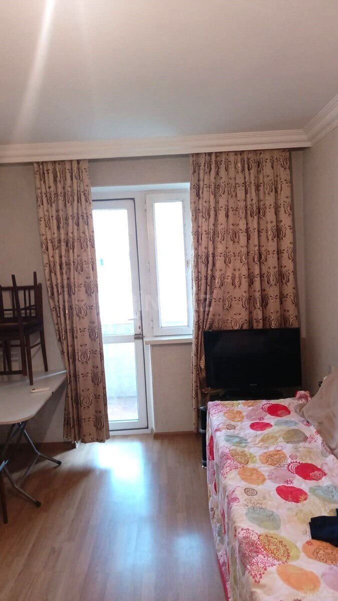 1 otaqlı köhnə tikili 64 m², Xalqlar Dostluğu m.