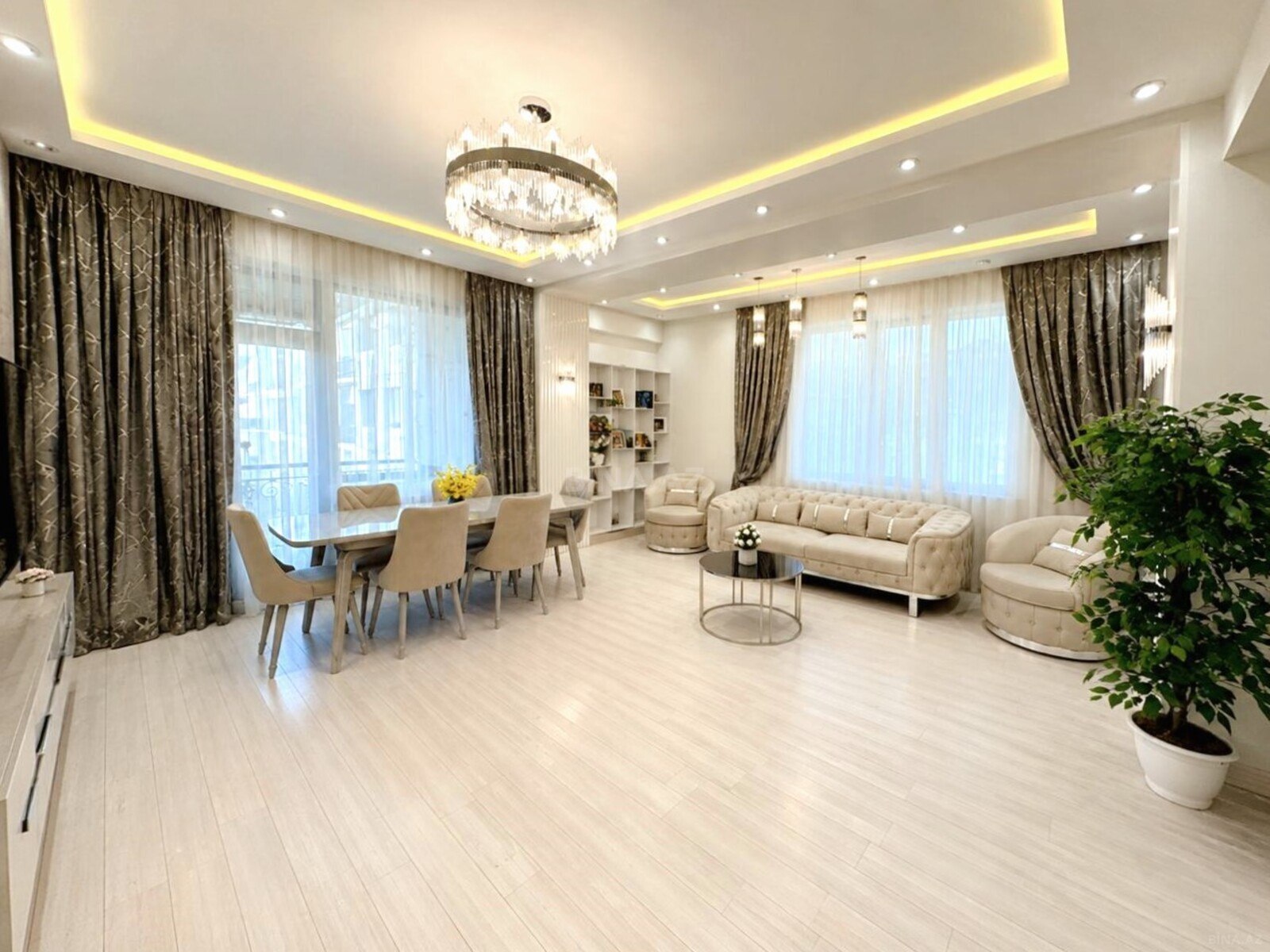 3 otaqlı yeni tikili 130 m², 28 May m. - əsas şəkil