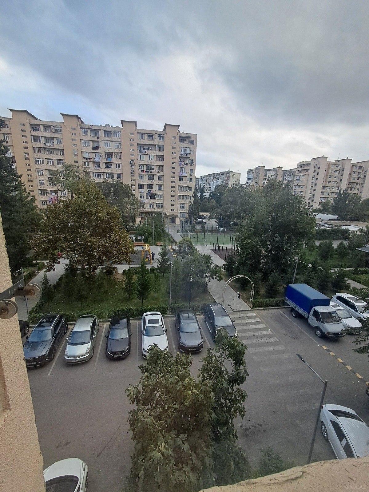 2 otaqlı köhnə tikili 50 m², Bakıxanov q.