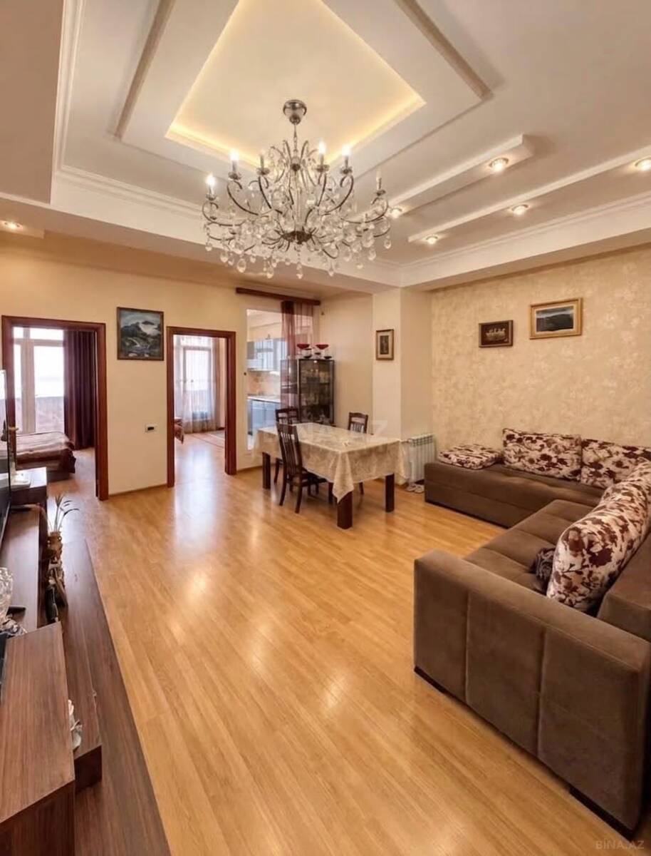2 otaqlı yeni tikili 68 m², İnşaatçılar m.