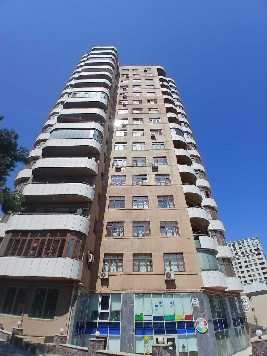 3 otaqlı yeni tikili 114 m², Elmlər Akademiyası m. - əsas şəkil