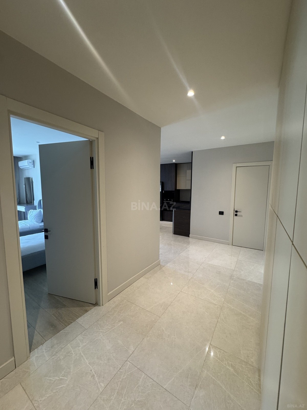 İcarəyə verilir 3 otaqlı yeni tikili 128 m², Sea Breeze q. - şəkil 3