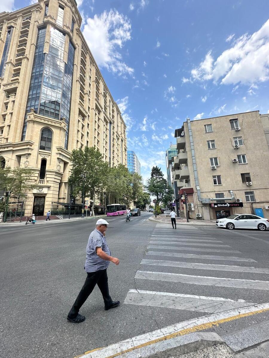3 otaqlı köhnə tikili 75 m², Nizami m.