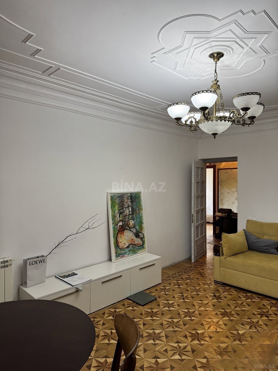 2 otaqlı köhnə tikili 70 m², Yasamal r. - şəkil 3