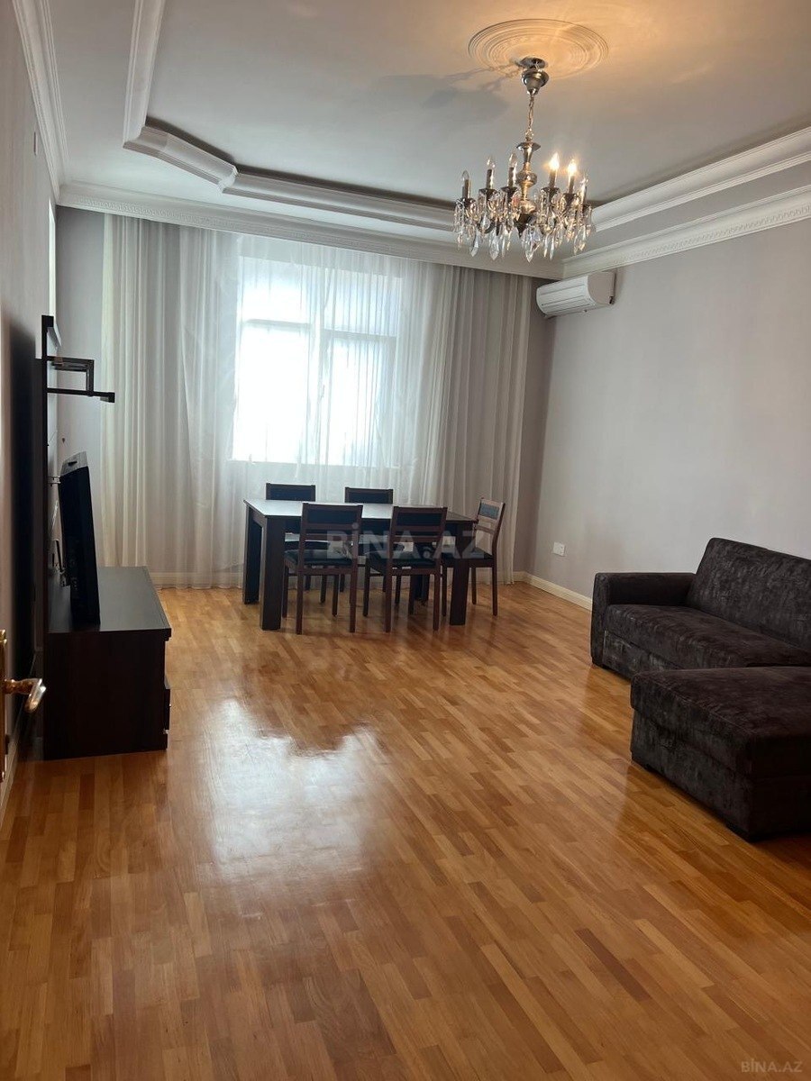 4 otaqlı yeni tikili 156 m², Azadlıq Prospekti m. - əsas şəkil