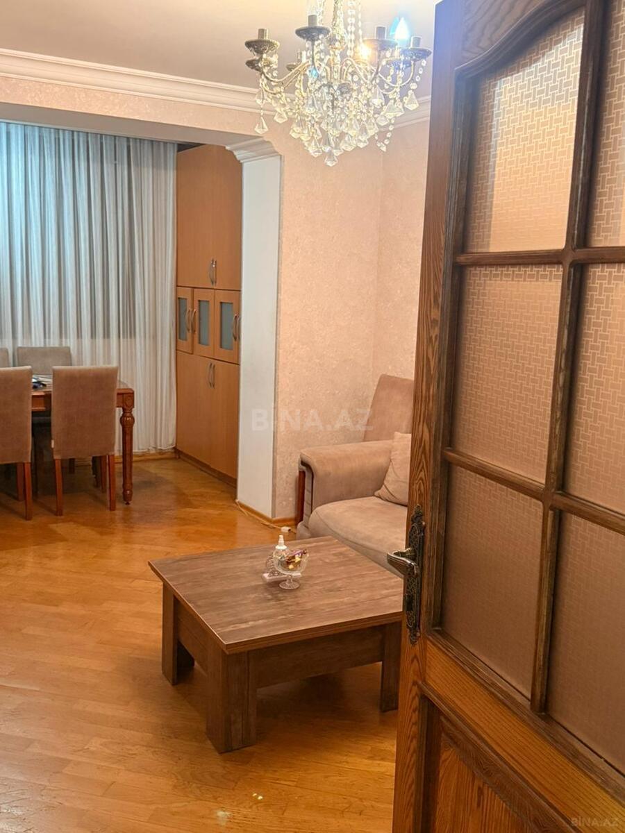 3 otaqlı köhnə tikili 71 m², Gənclik m. - şəkil 2