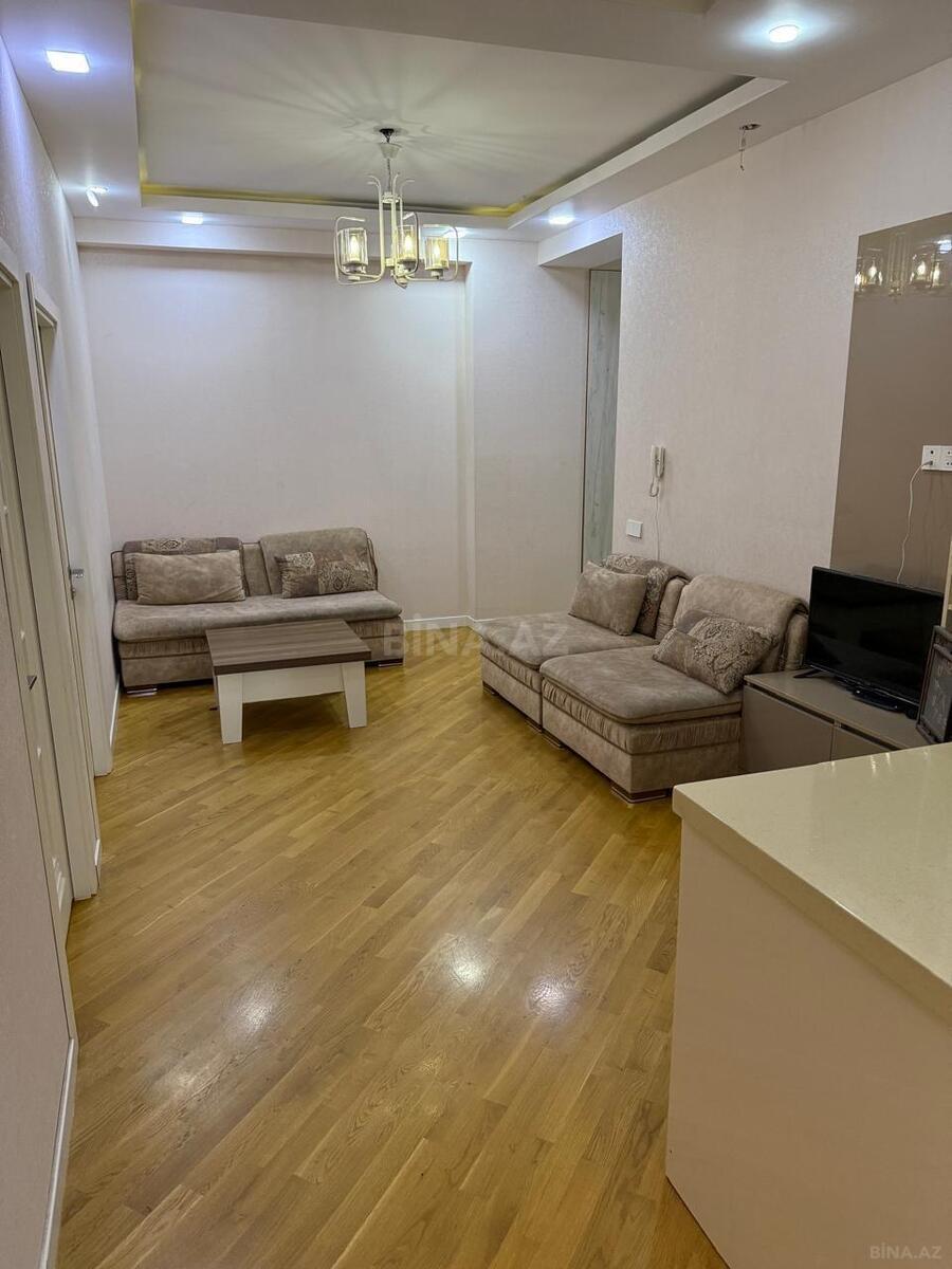 3 otaqlı yeni tikili 90 m², Elmlər Akademiyası m.