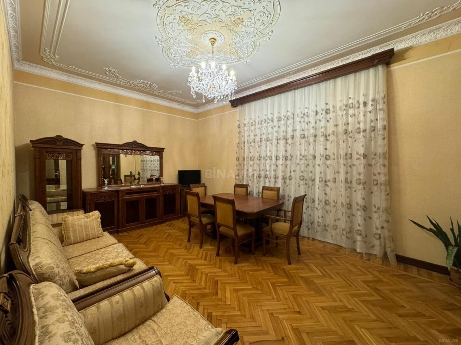 3 otaqlı köhnə tikili 99 m², Nəsimi r.