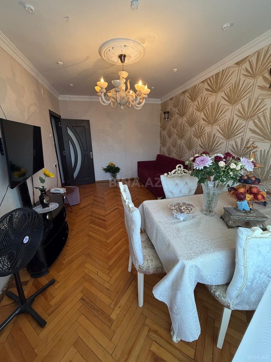 3 otaqlı köhnə tikili 100 m², Elmlər Akademiyası m. - əsas şəkil