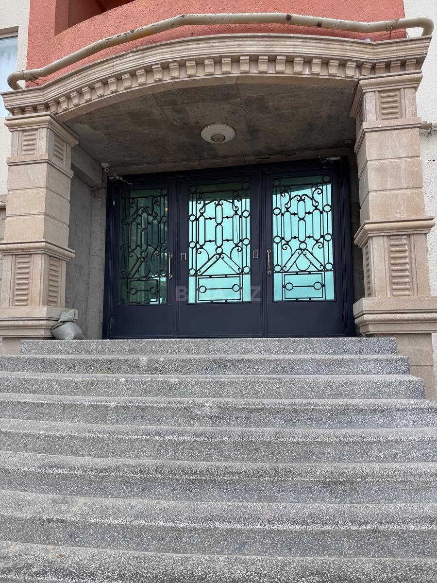 Satılır 2 otaqlı yeni tikili 56 m², Saray q. - şəkil 2