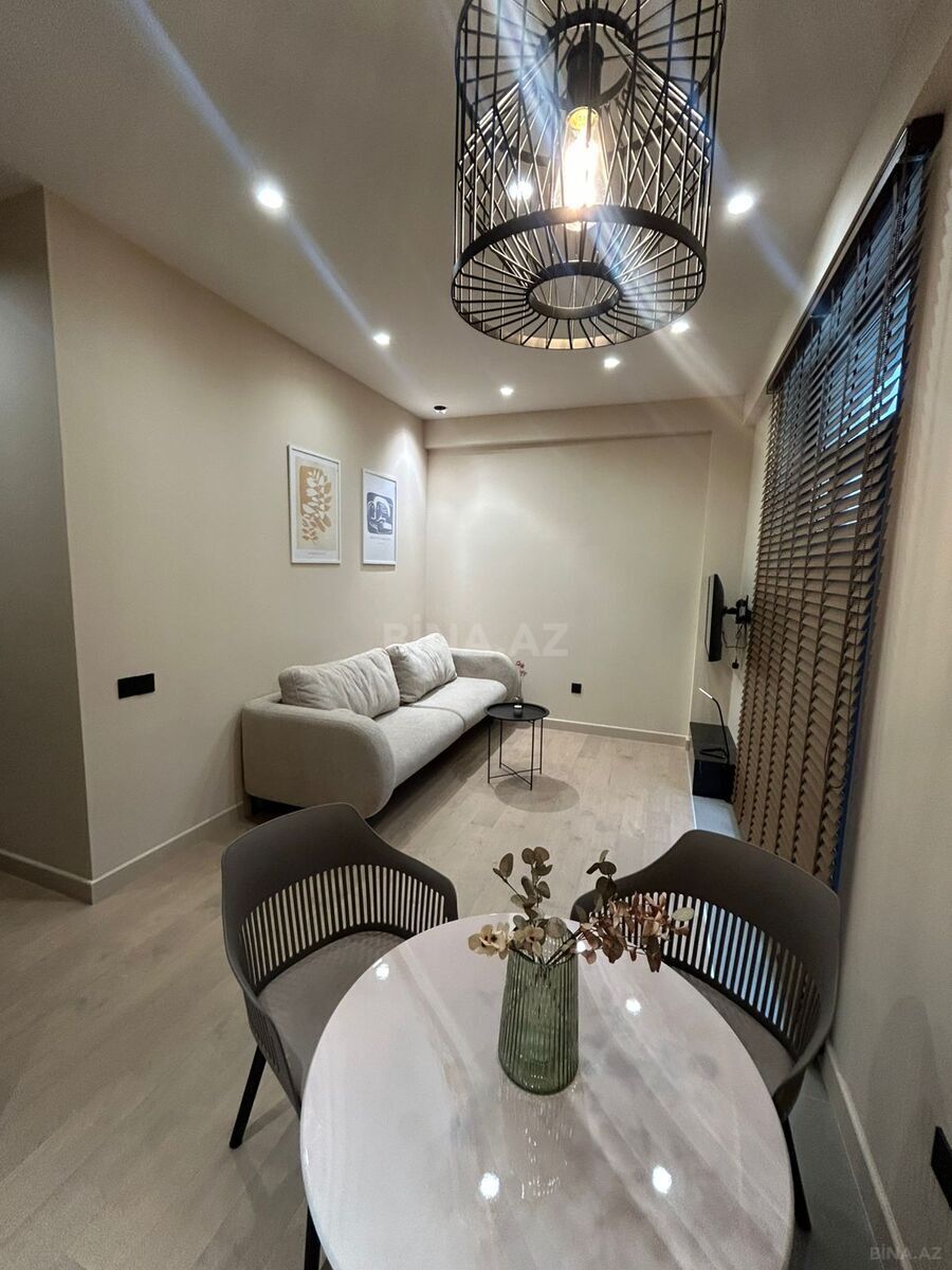 2 otaqlı yeni tikili 50 m², 8 Noyabr m. - əsas şəkil