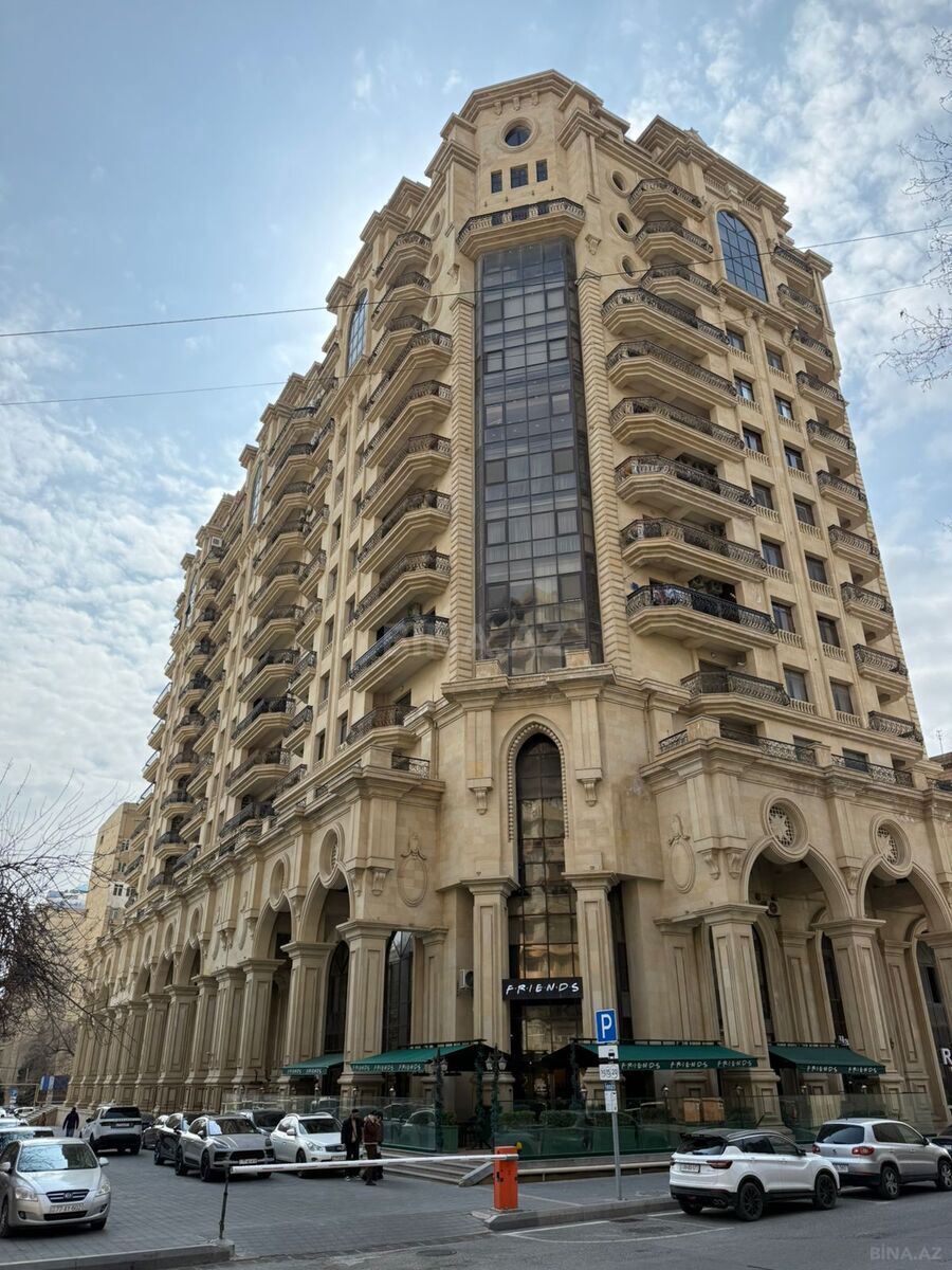 4 otaqlı yeni tikili 229 m², 28 May m. - əsas şəkil
