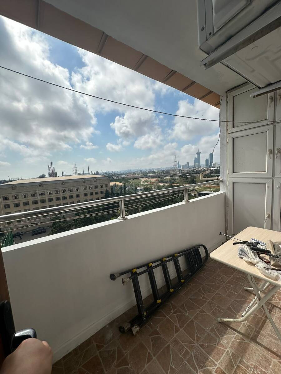 3 otaqlı köhnə tikili 100 m², Koroğlu m.