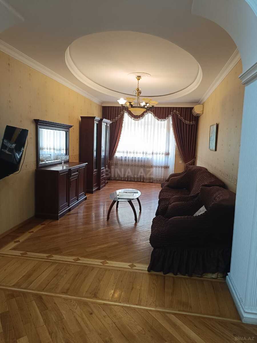 3 otaqlı yeni tikili 150 m², Nizami m.