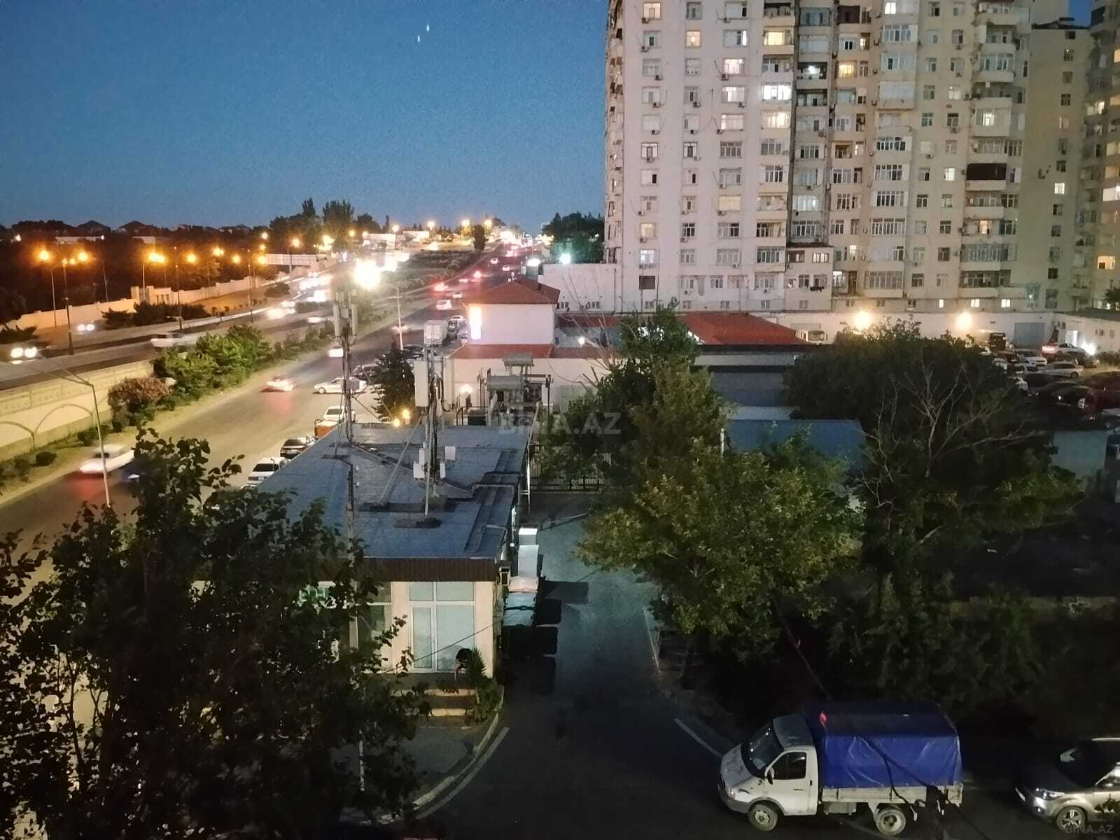 2 otaqlı köhnə tikili 65 m², Xalqlar Dostluğu m.