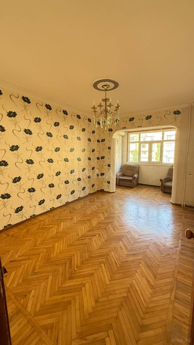 Satılır 2 otaqlı köhnə tikili 65 m², Yeni Yasamal q.
