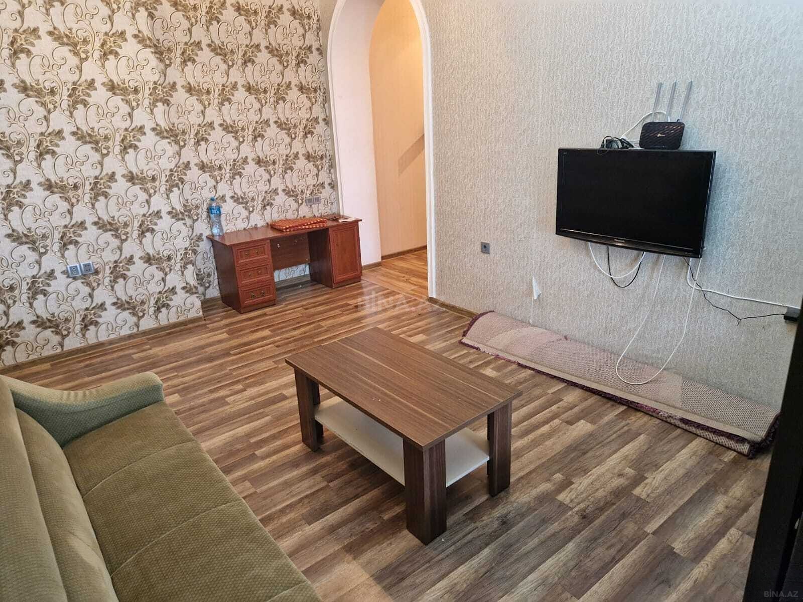 2 otaqlı yeni tikili 70 m², İnşaatçılar m.