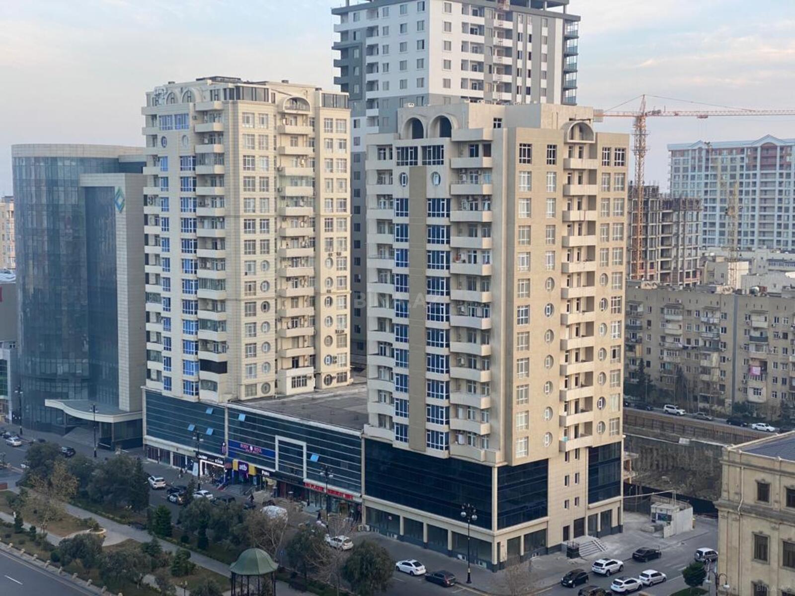 3 otaqlı yeni tikili 147 m², Şah İsmayıl Xətai m.