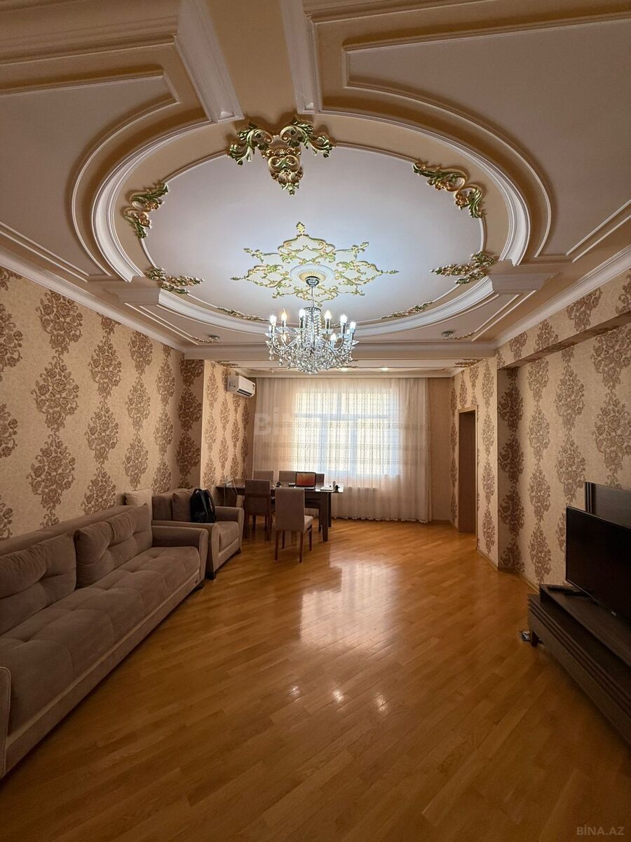 4 otaqlı yeni tikili 153 m², Badamdar q.