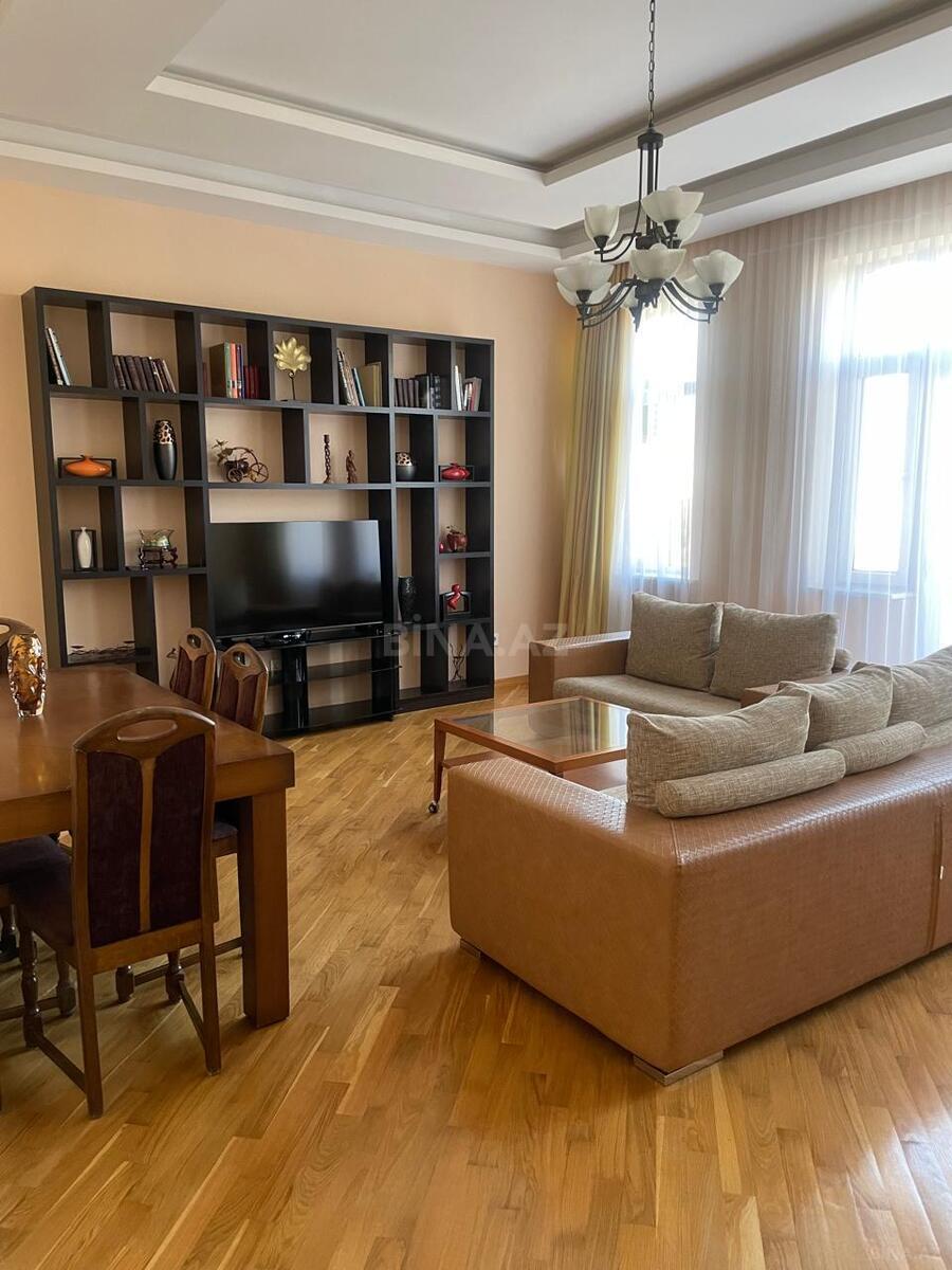4 otaqlı köhnə tikili 130 m², Sahil m. - şəkil 2
