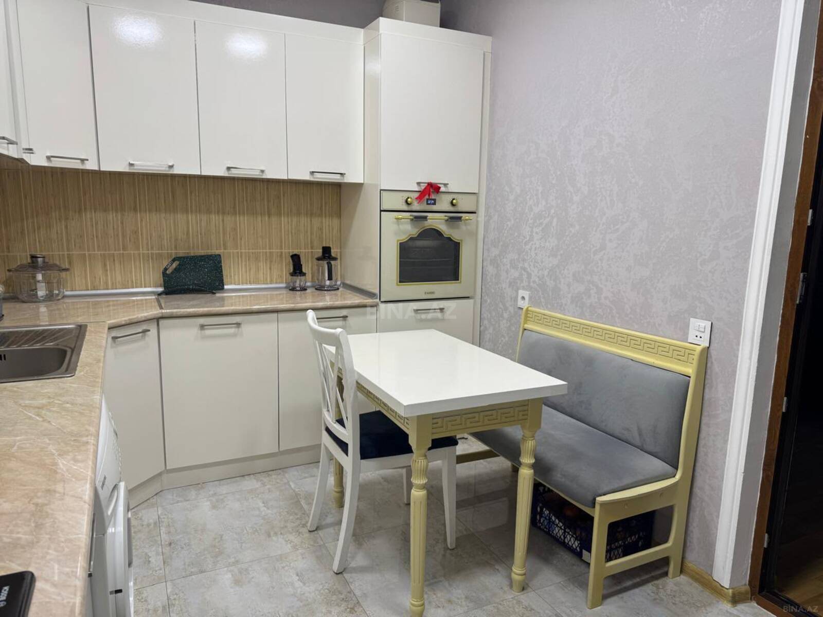 3 otaqlı köhnə tikili 95 m², Nəriman Nərimanov m.