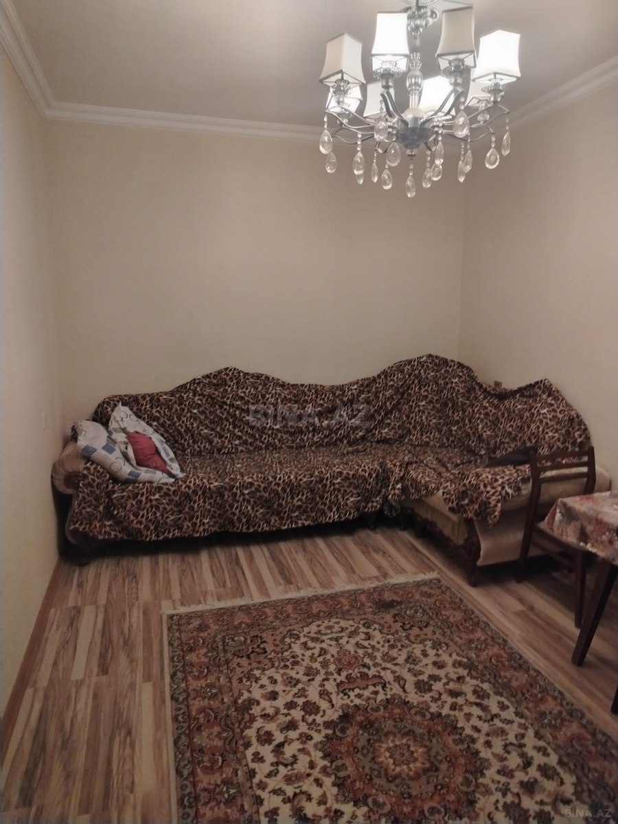 2 otaqlı köhnə tikili 65 m², 8-ci mikrorayon q.