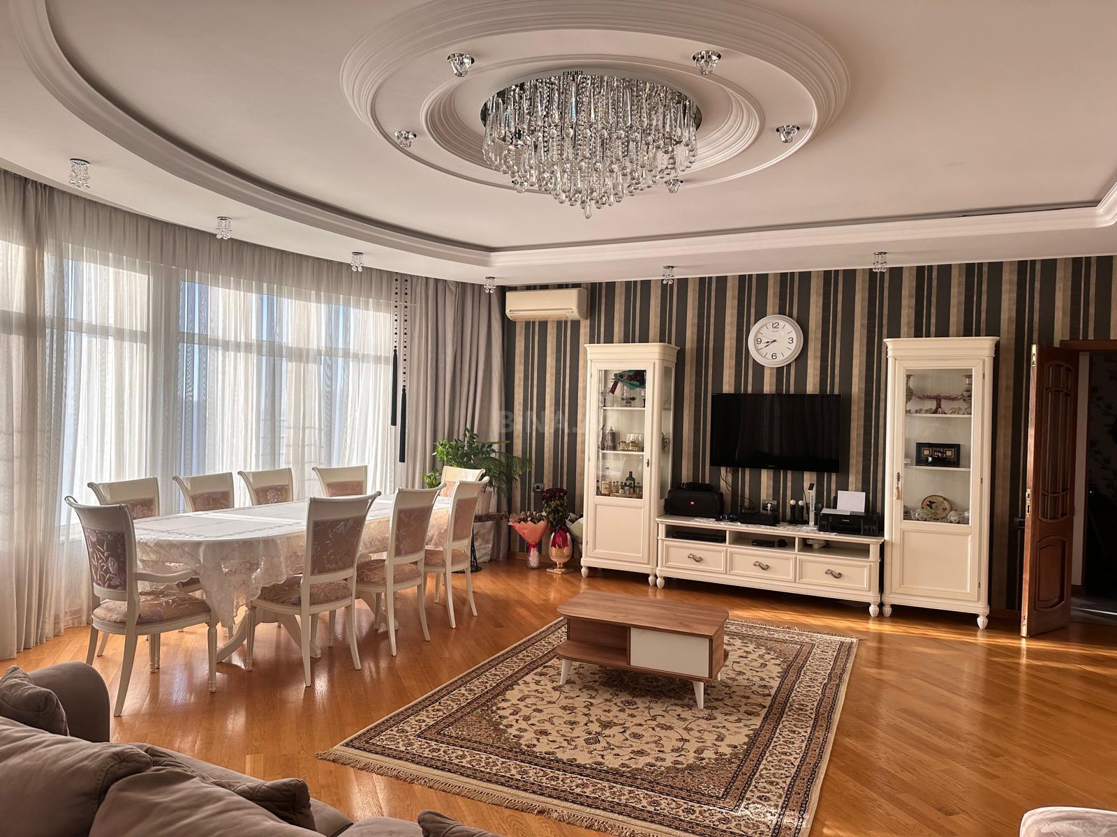 3 otaqlı yeni tikili 163 m², Gənclik m.