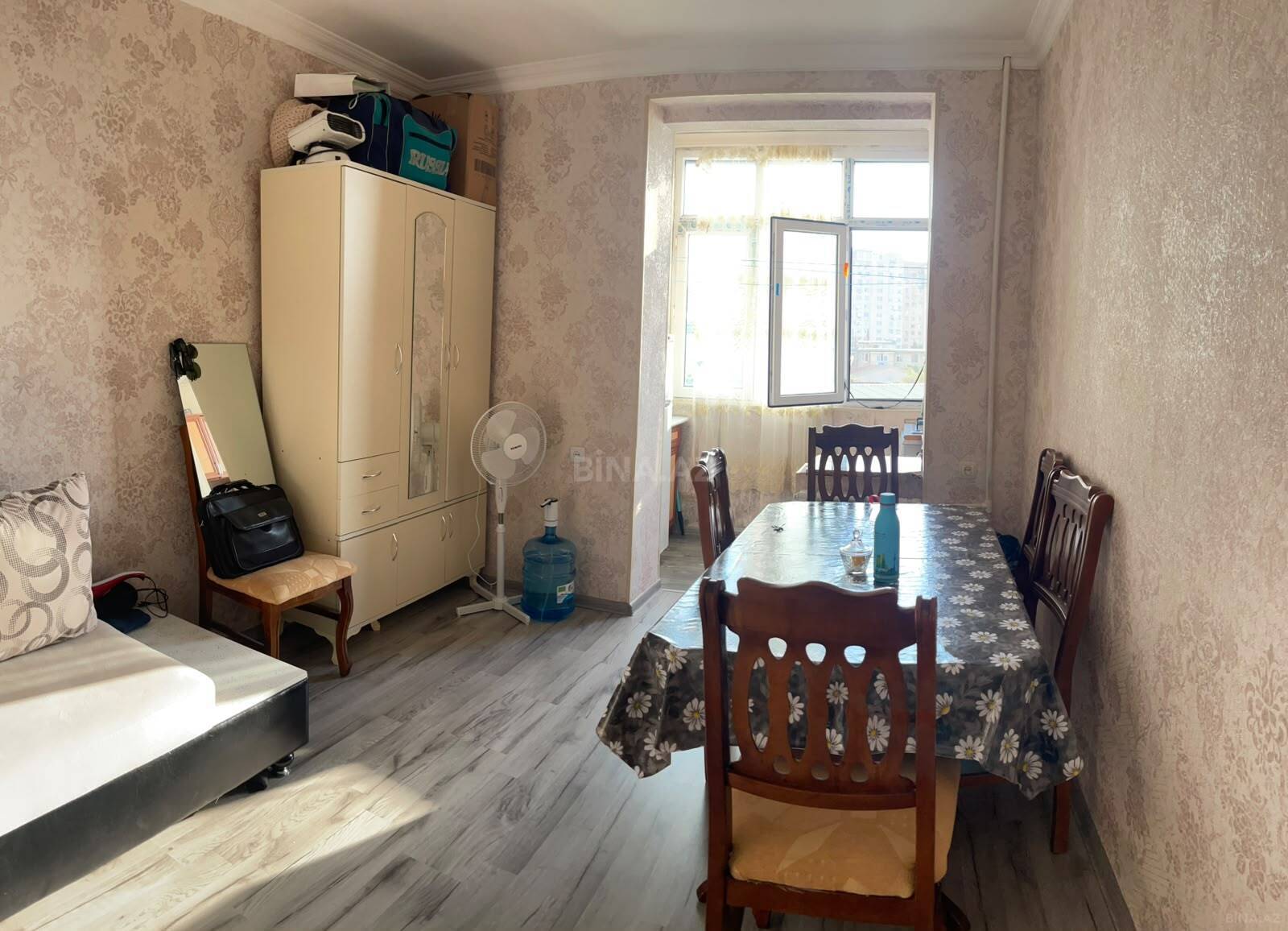 Satılır 2 otaqlı köhnə tikili 35 m², Qara Qarayev m. - şəkil 2