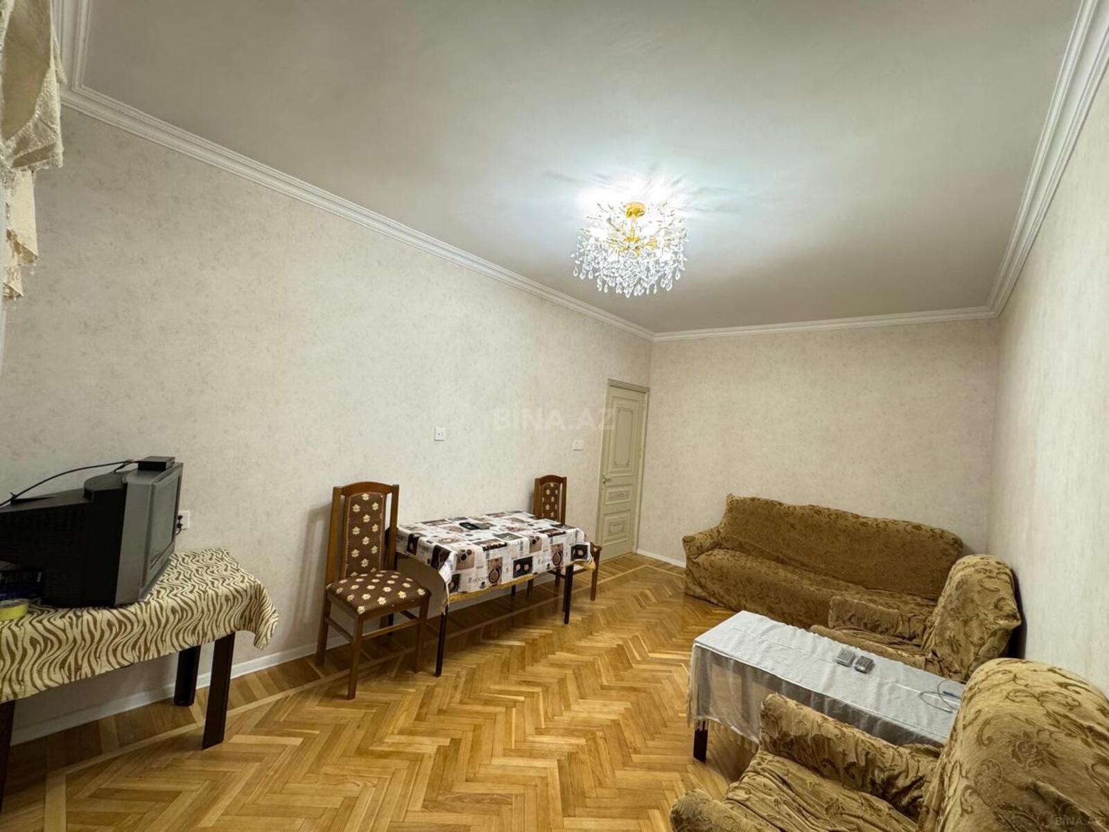 2 otaqlı köhnə tikili 70 m², Memar Əcəmi m. - şəkil 2