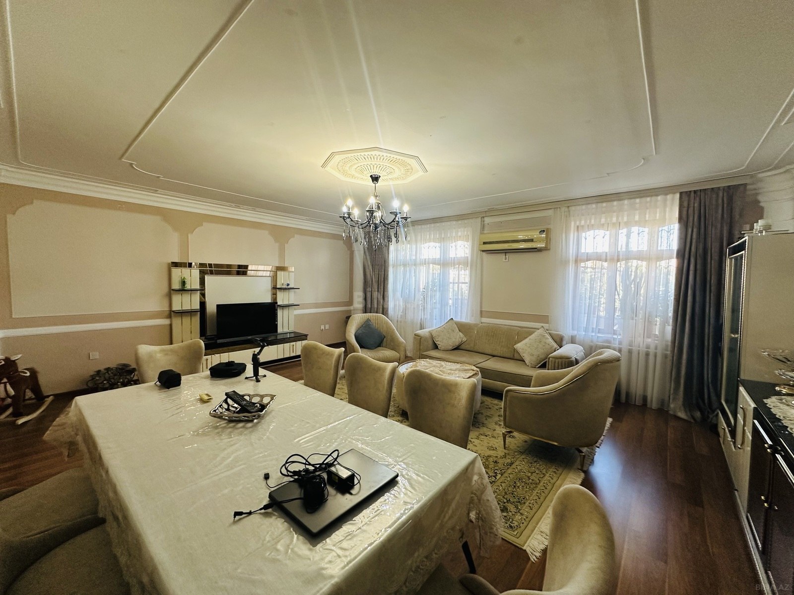 Satılır 4 otaqlı köhnə tikili 110 m², Xalqlar Dostluğu m. - şəkil 2