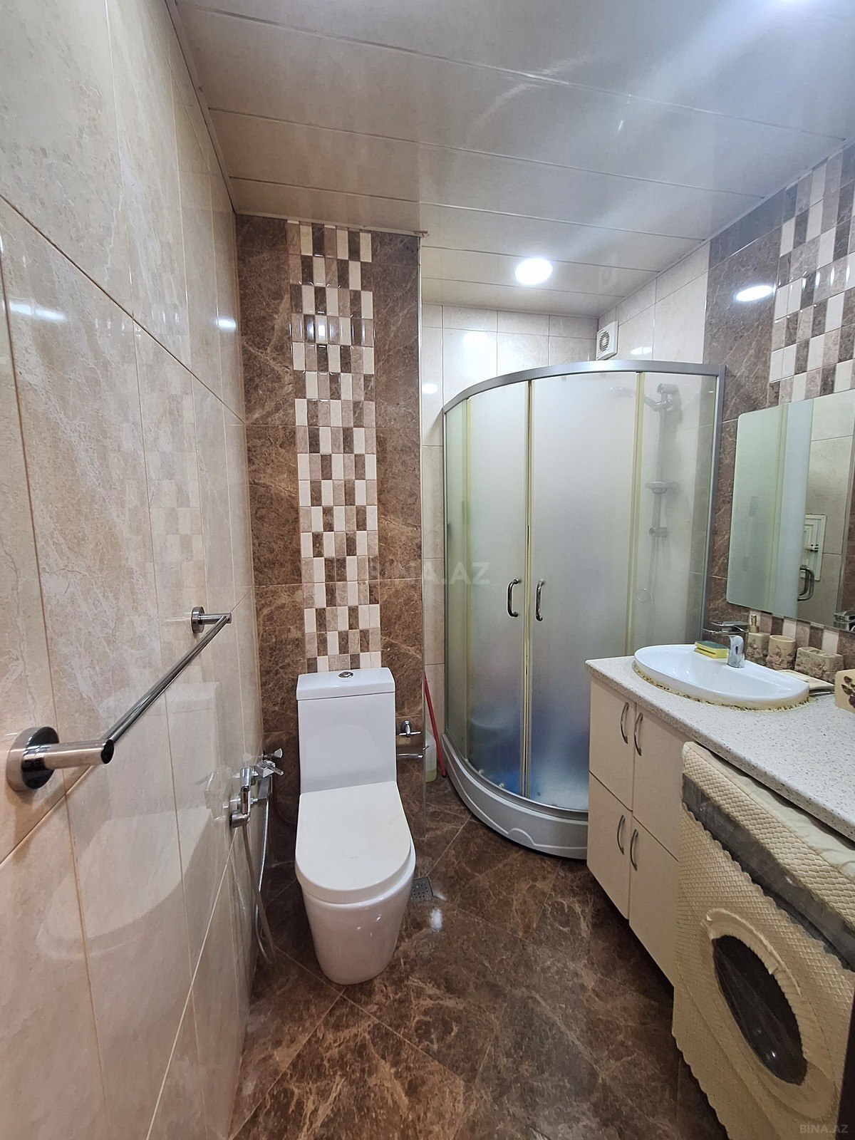 1 otaqlı köhnə tikili 42 m², 8-ci mikrorayon q. - əsas şəkil