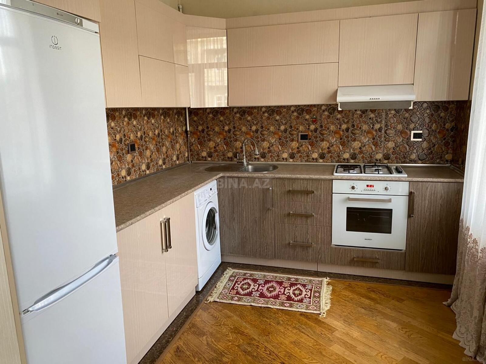 2 otaqlı köhnə tikili 78 m², Şah İsmayıl Xətai m.