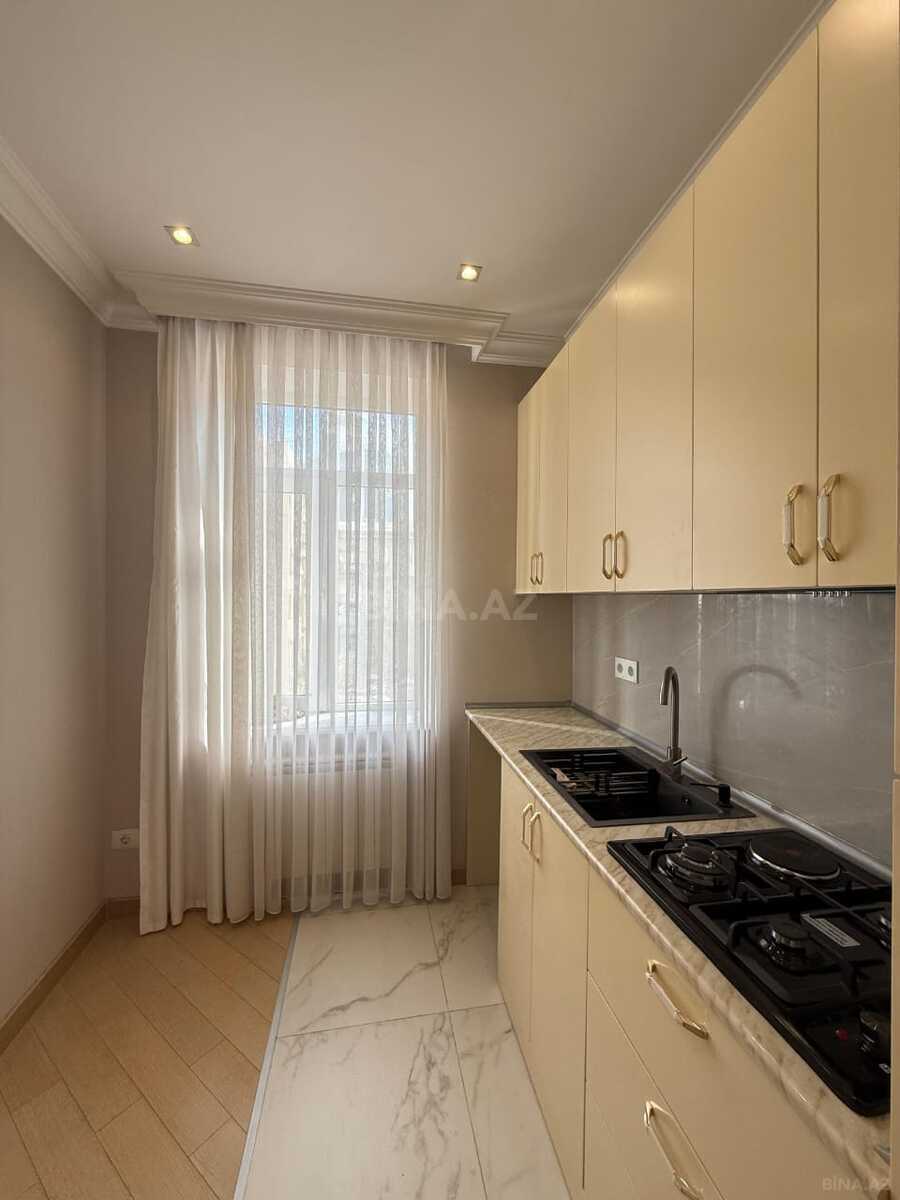 2 otaqlı köhnə tikili 45 m², Elmlər Akademiyası m. - əsas şəkil