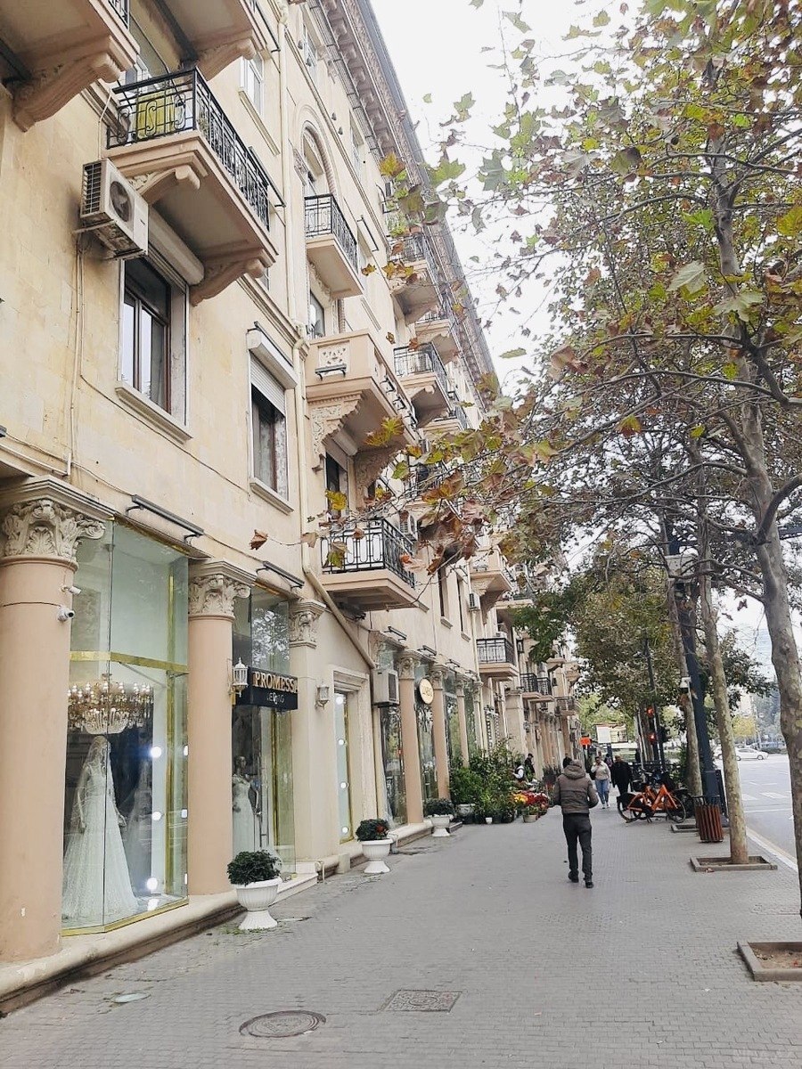 Satılır 2 otaqlı köhnə tikili 55 m², İçəri Şəhər m.