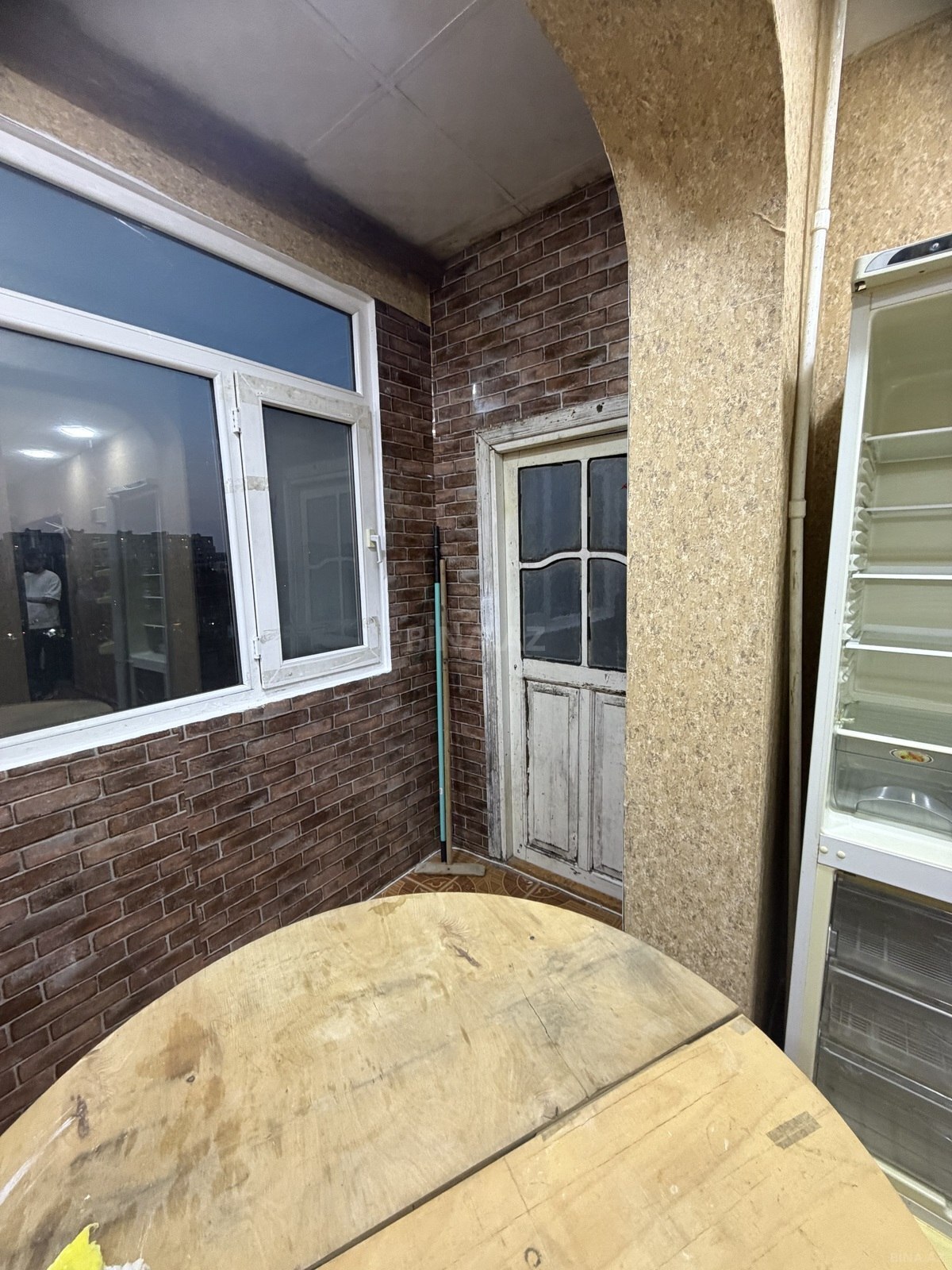Satılır 3 otaqlı köhnə tikili 75 m², Bakıxanov q. - şəkil 2
