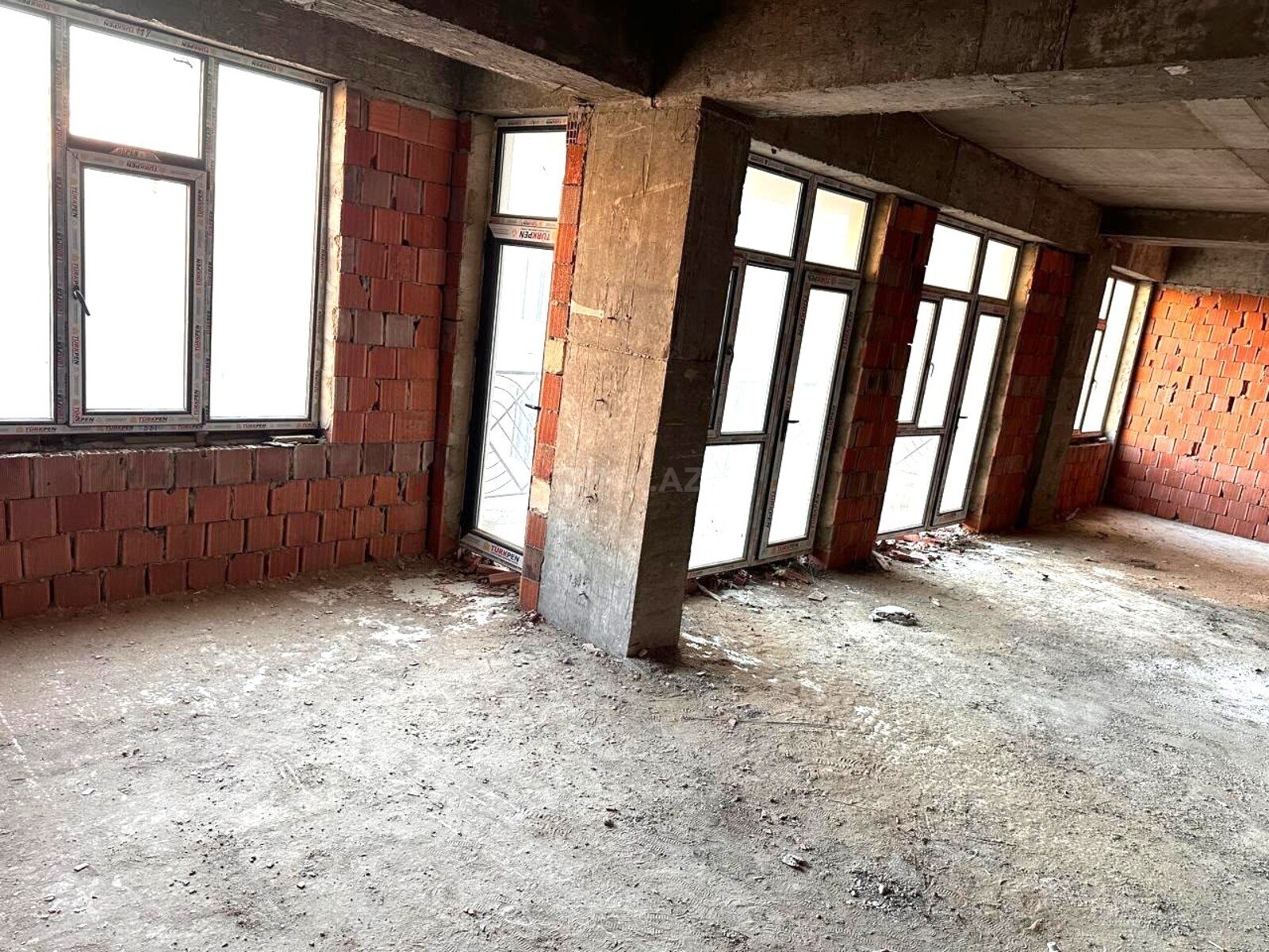 Satılır 3 otaqlı yeni tikili 111 m², 28 May m.