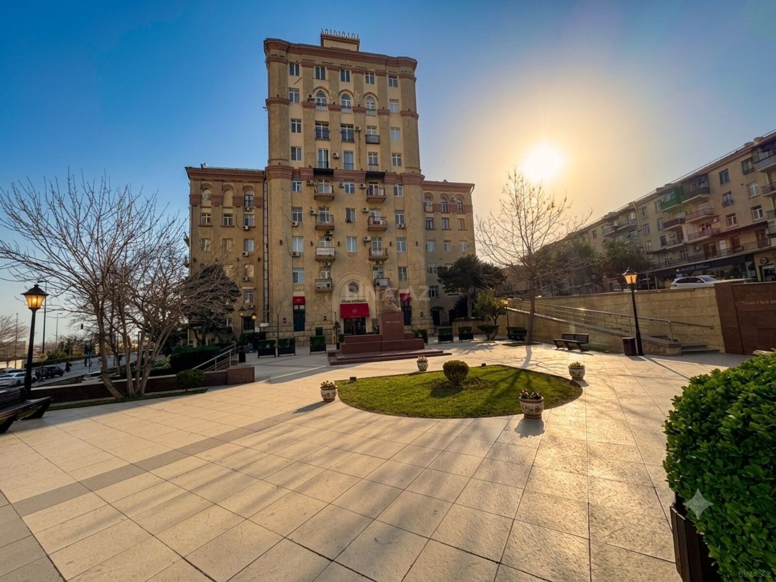 2 otaqlı köhnə tikili 40 m², Nizami m.